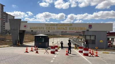 Sinem Dedetaş ile Cem K&uuml;&ccedil;&uuml;k, &Ccedil;orlu'daki cezaevine konuldu