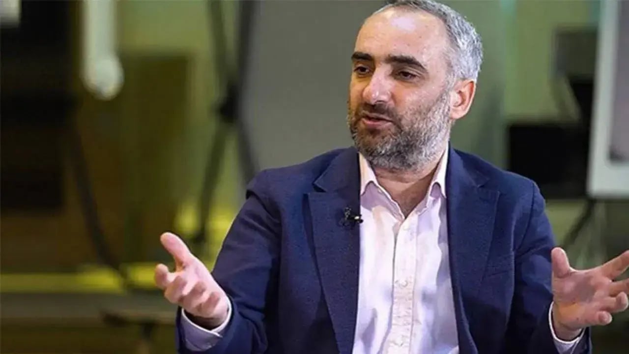 S&ouml;zc&uuml; TV&rsquo;den Halk TV&rsquo;ye ge&ccedil;mişti, İsmail Saymaz yeniden S&ouml;zc&uuml; TV&rsquo;ye d&ouml;nd&uuml;