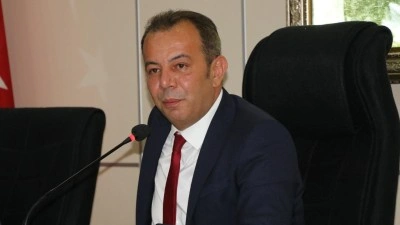 Tanju &Ouml;zcan'ın da aralarında olduğu 19 sanığın yargılandığı dava başladı