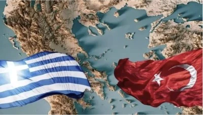 Ufukta sandık g&ouml;r&uuml;nd&uuml; ve Ege yine dalgalandı