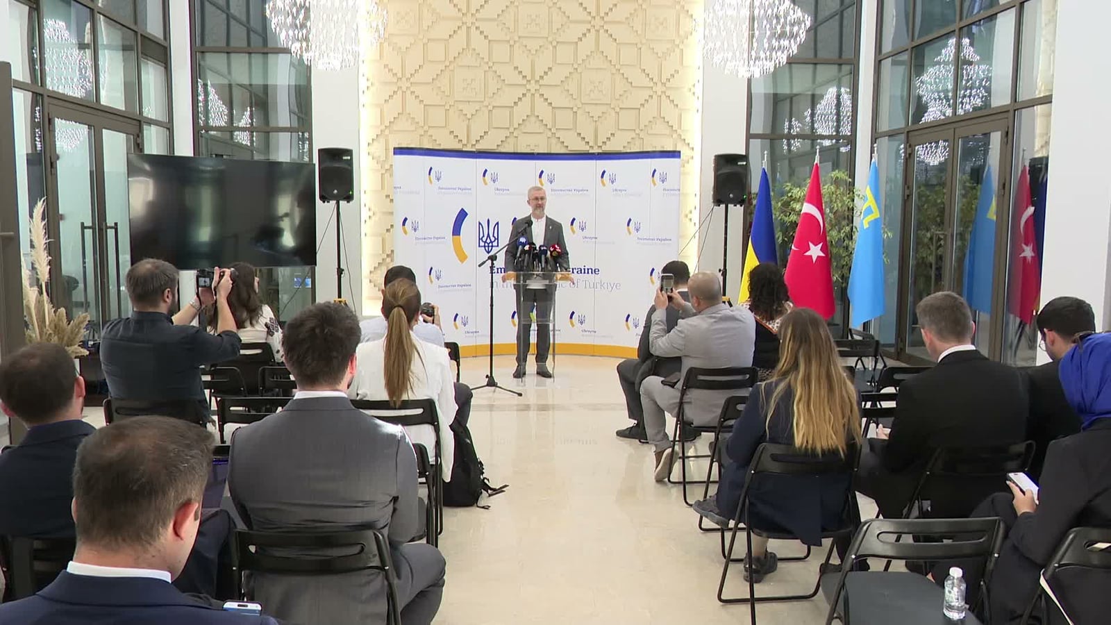 Ukrayna'nın Ankara B&uuml;y&uuml;kel&ccedil;isi Celal: Karadeniz barışın denizi olmalı