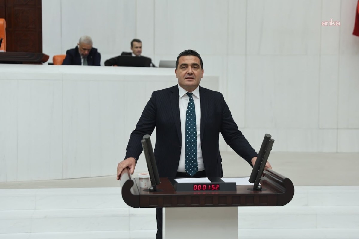 Ulaş Karasu'dan "Ailem G&uuml;vende" operasyonlarına tepki: Dijital sans&uuml;r ile muhalif sesleri susturmak istiyorlar