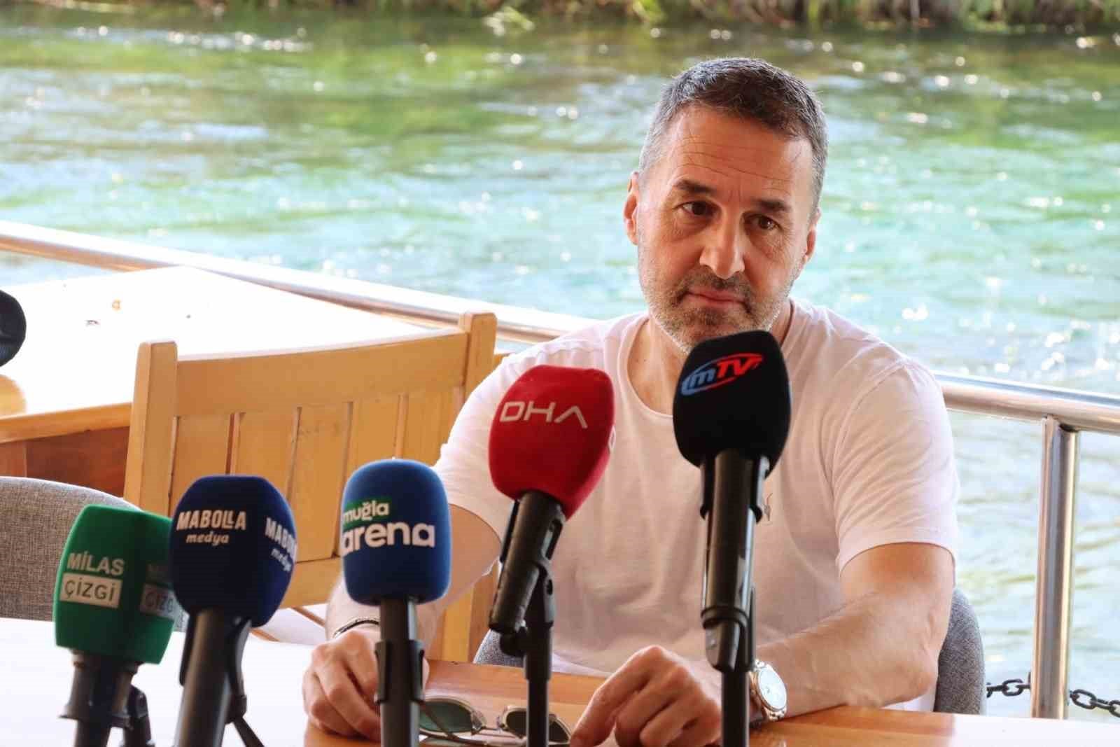 Yal&ccedil;ın Koşukavak kadın gazetecilere y&ouml;nelik s&ouml;zleri i&ccedil;in &ouml;z&uuml;r diledi