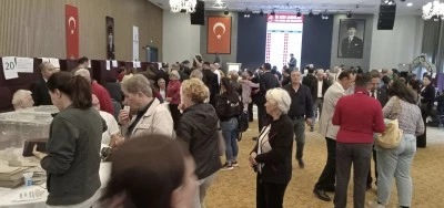 Yeni Parti'de siyasetin direksiyonuna &uuml;yeler ge&ccedil;ti