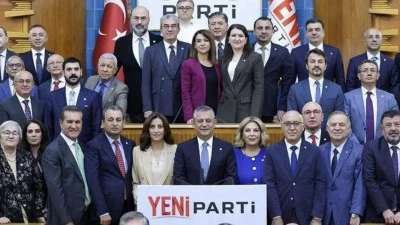YENİ Parti&rsquo;deki kapalı toplantıda neler konuşuldu?