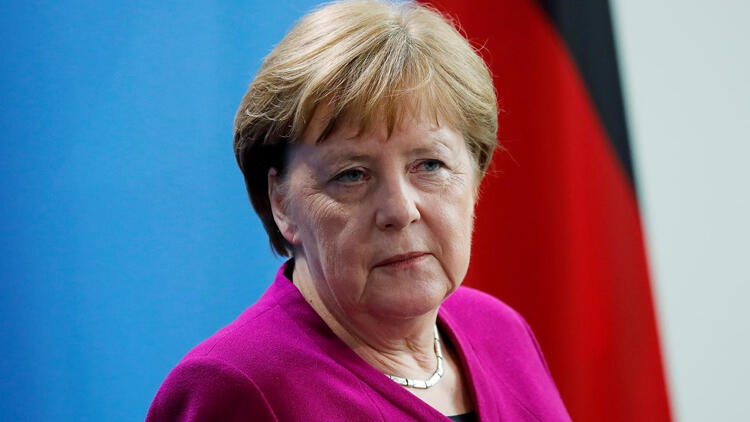 Merkel Türkiye’ye kalın dosyalarla geldi