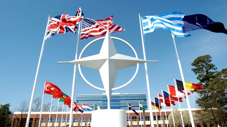 Gözler NATO toplantısında…