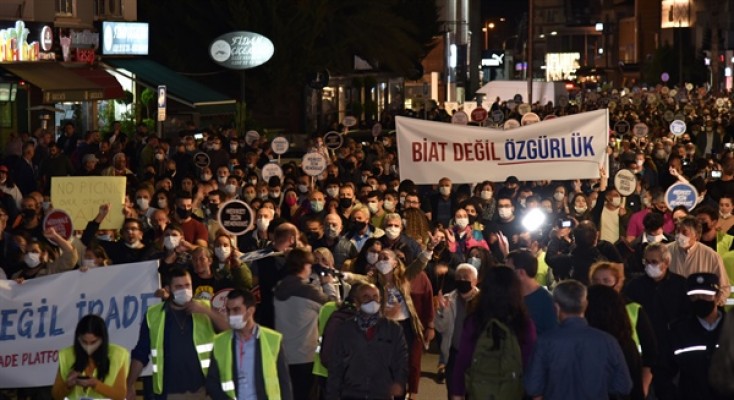 KKTC’de Erdoğan’ın seçimlere müdahalesi protesto edildi