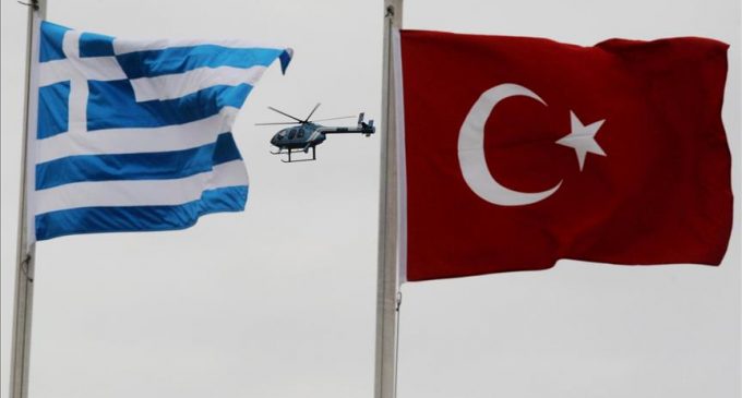 Yunanistan’da iki Türk casusluk suçlamasıyla tutuklandı