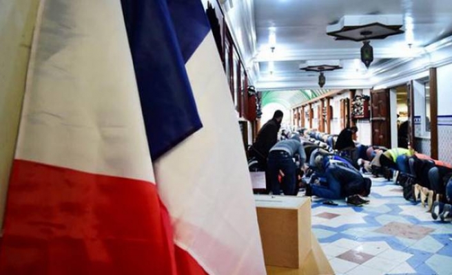 ‘Fransa İslamı’ beyannamesi tamam. Macron memnun