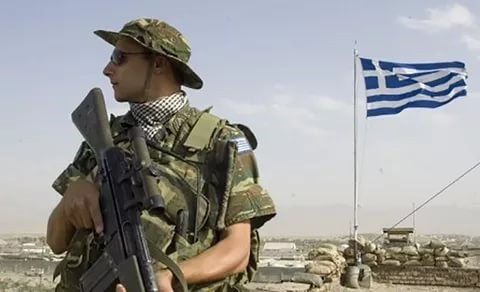 Yunanistan askerlik süresini 12 aya çıkardı