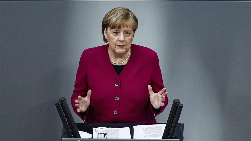 Merkel Türkiye ile ‘İşbirliğini’ savundu