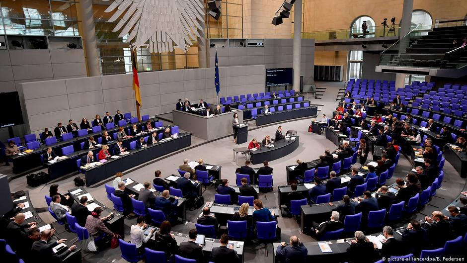 Alman meclisi vatandaşlık reformunu tartıştı